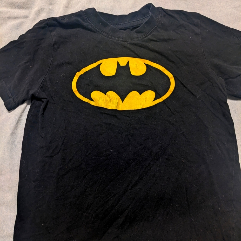 DC comics Batman tee-shirt classic style black with symbol only